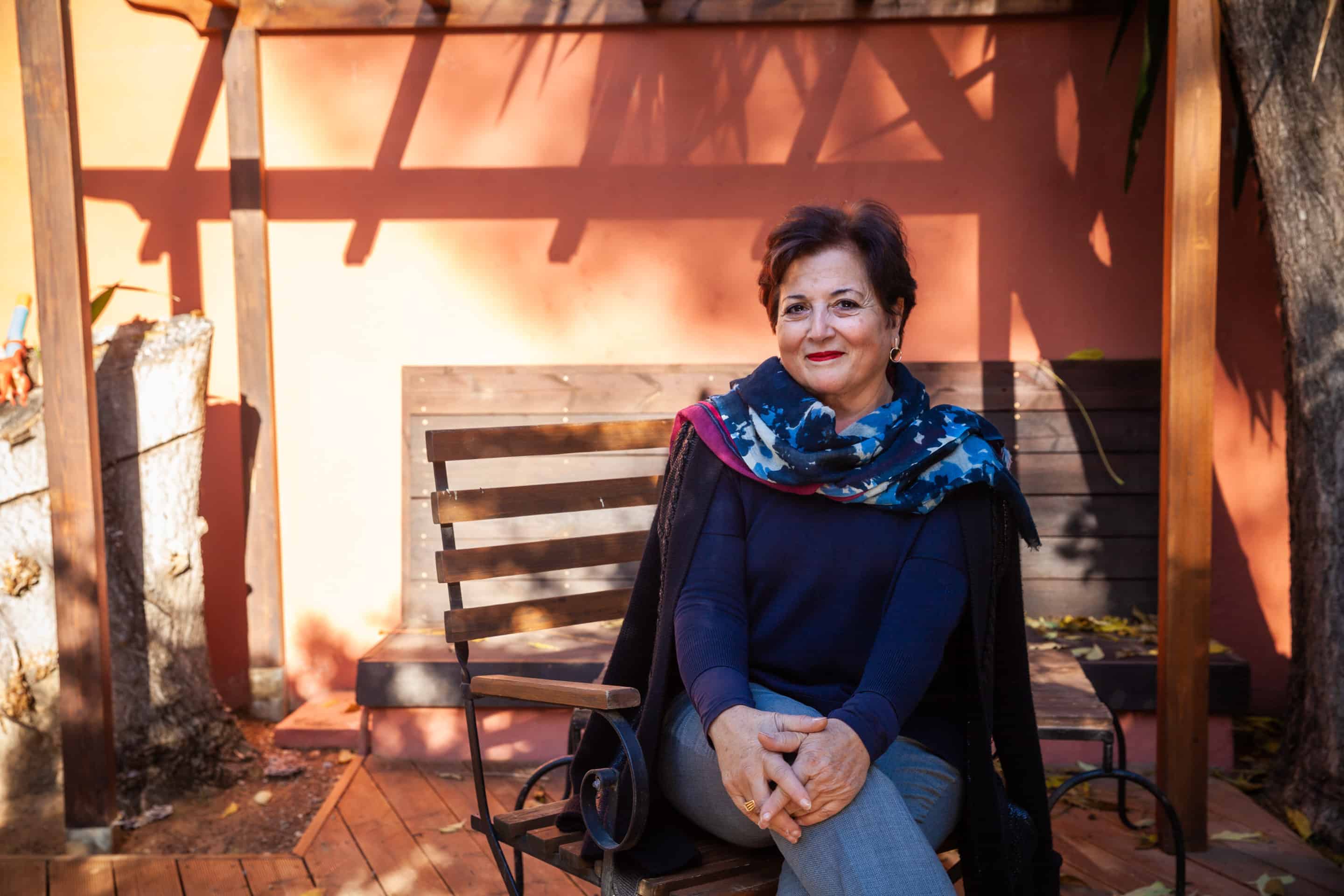Selma Hajri, chez elle à Tunis. Crédit photographique : Ons Abid pour La Déferlante